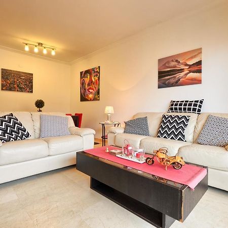 Beach And Town Centre At Your Doorstep Marbella Exterior photo