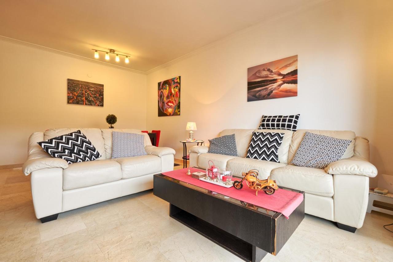 Beach And Town Centre At Your Doorstep Marbella Exterior photo